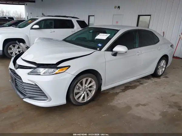 4T1R11AK6PU164457 2023 TOYOTA CAMRY - Image 2