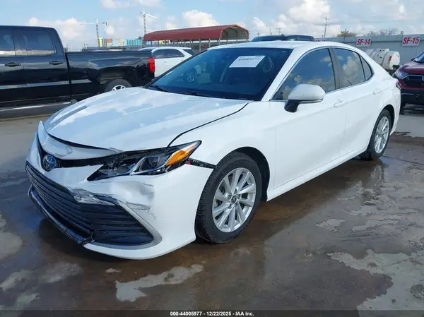 4T1R11AK6PU739625 2023 TOYOTA CAMRY - Image 2