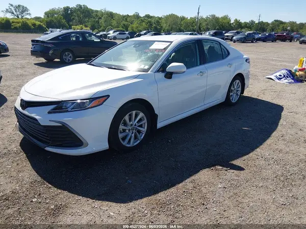 4T1R11AK6PU765240 2023 TOYOTA CAMRY - Image 2