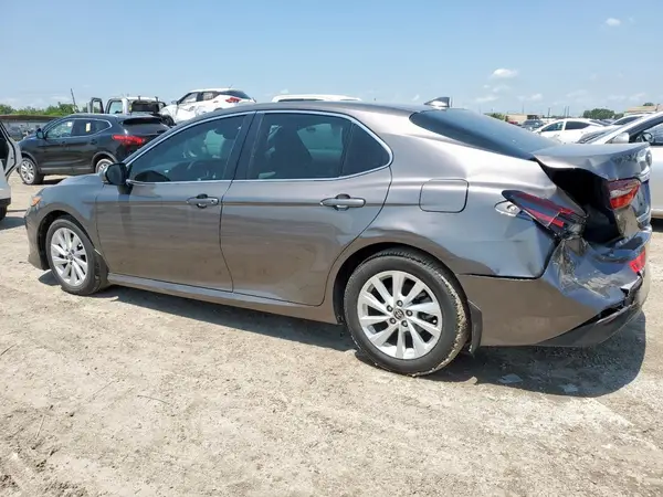 4T1R11AK6PU779140 2023 TOYOTA CAMRY - Image 2