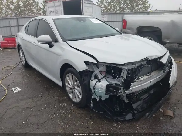 4T1R11AK6RU210002 2024 TOYOTA CAMRY - Image 1