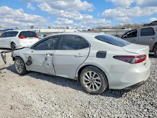 4T1R11AK6RU240875 2024 TOYOTA CAMRY - Image 2