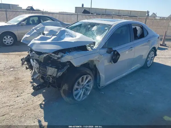 4T1R11AK6RU258292 2024 TOYOTA CAMRY - Image 2