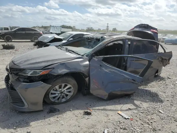 4T1R11AK7MU480753 2021 TOYOTA CAMRY - Image 1