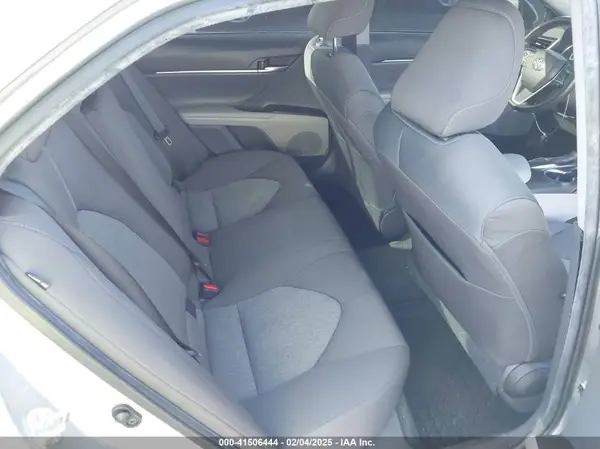 4T1R11AK7MU588399 2021 TOYOTA CAMRY - Image 8