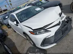 4T1R11AK7NU647226 2022 TOYOTA CAMRY