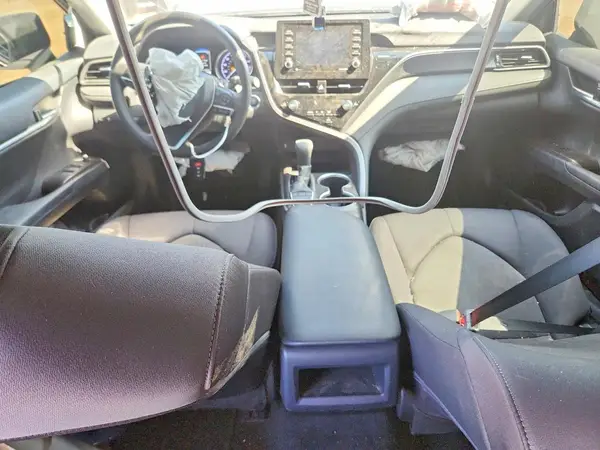 4T1R11AK7NU661014 2022 TOYOTA CAMRY - Image 8