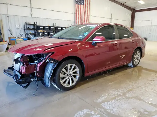 4T1R11AK7NU668934 2022 TOYOTA CAMRY - Image 1