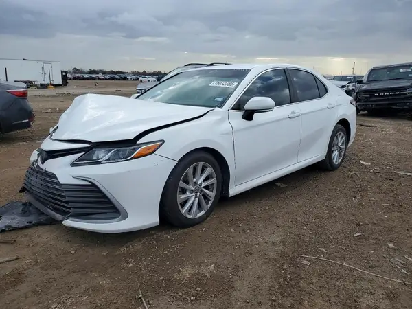 4T1R11AK7PU103165 2023 TOYOTA CAMRY - Image 1