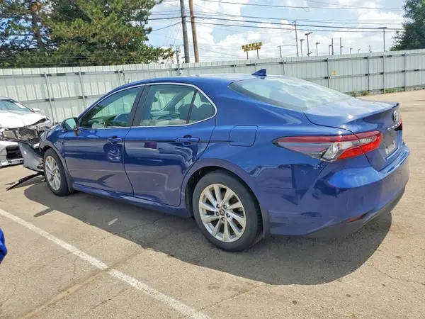 4T1R11AK7PU131595 2023 TOYOTA CAMRY - Image 2