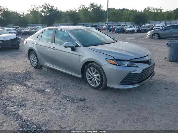 4T1R11AK7PU152060 2023 TOYOTA CAMRY - Image 1