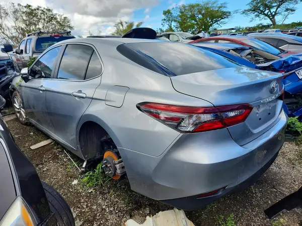 4T1R11AK7PU179274 2023 TOYOTA CAMRY - Image 2