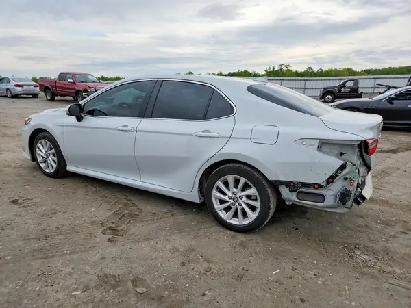 4T1R11AK7PU185379 2023 TOYOTA CAMRY - Image 2