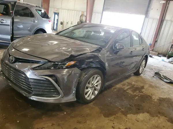 4T1R11AK7PU753064 2023 TOYOTA CAMRY - Image 1