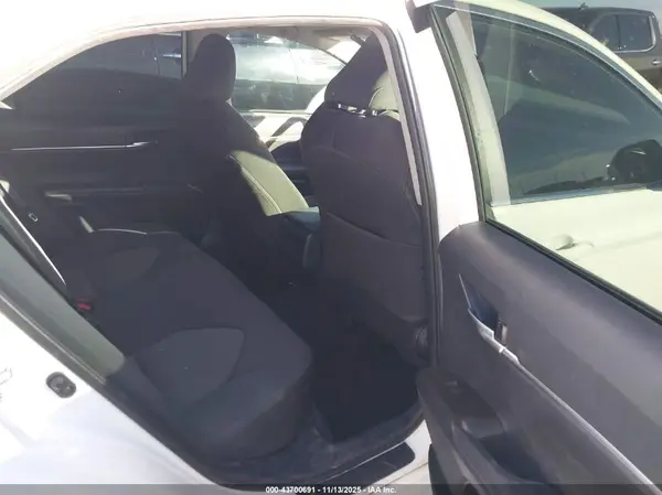 4T1R11AK7RU204175 2024 TOYOTA CAMRY - Image 8