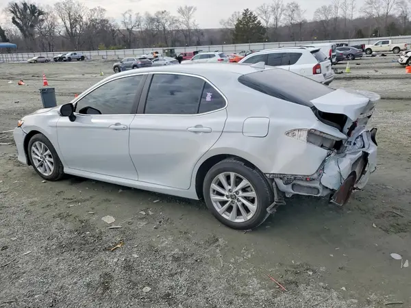 4T1R11AK7RU251349 2024 TOYOTA CAMRY - Image 2