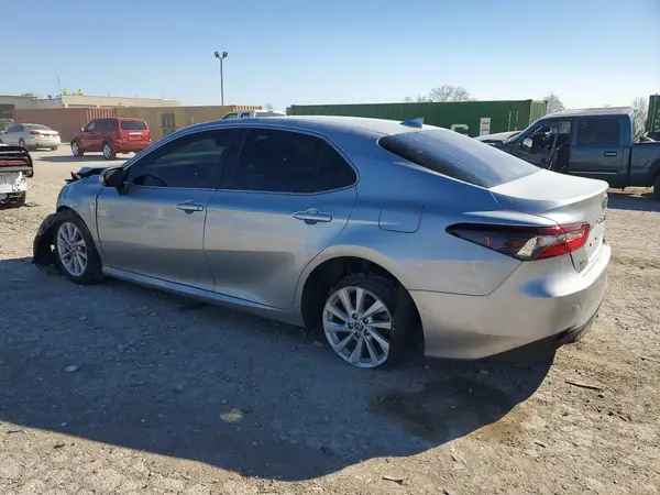 4T1R11AK7RU251996 2024 TOYOTA CAMRY - Image 2