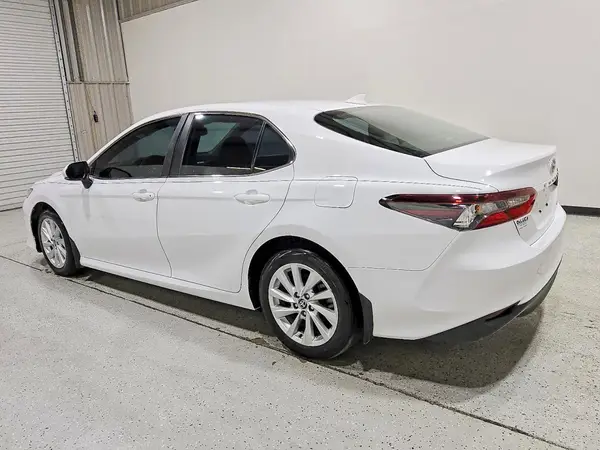 4T1R11AK7RU862255 2024 TOYOTA CAMRY - Image 2
