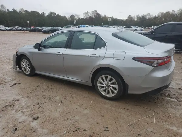 4T1R11AK7RU871392 2024 TOYOTA CAMRY - Image 2