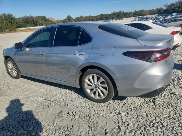 4T1R11AK7RU898432 2024 TOYOTA CAMRY - Image 2