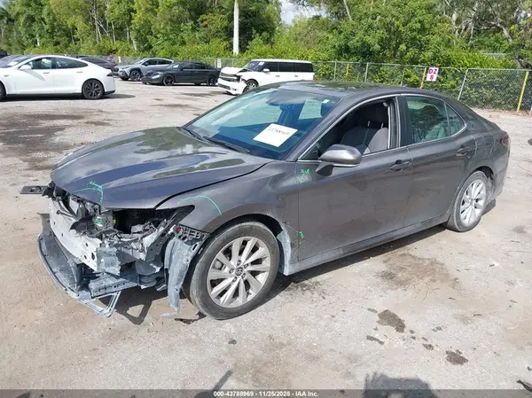 4T1R11AK7RU919229 2024 TOYOTA CAMRY - Image 2