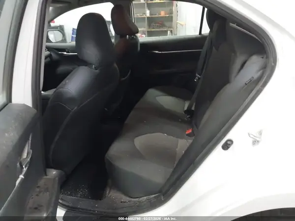 4T1R11AK8MU548462 2021 TOYOTA CAMRY - Image 8