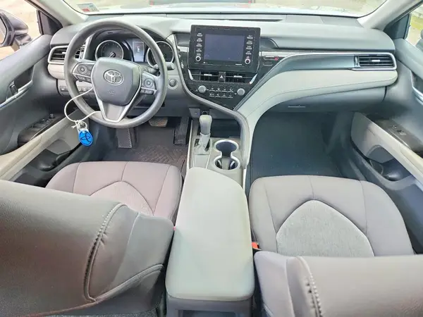 4T1R11AK8MU565049 2021 TOYOTA CAMRY - Image 8