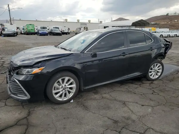 4T1R11AK8NU075745 2022 TOYOTA CAMRY - Image 1