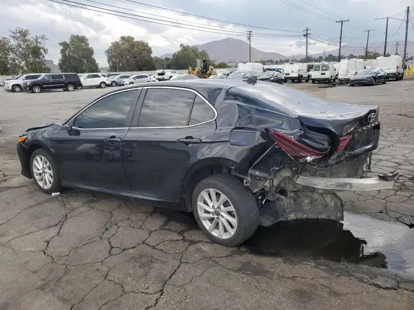 4T1R11AK8NU075745 2022 TOYOTA CAMRY - Image 2