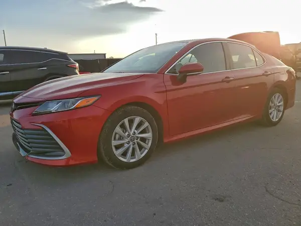 4T1R11AK8PU084318 2023 TOYOTA CAMRY - Image 1