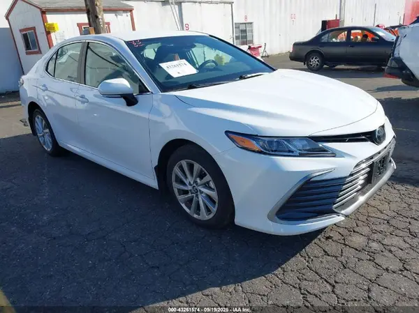 4T1R11AK8PU176996 2023 TOYOTA CAMRY - Image 1