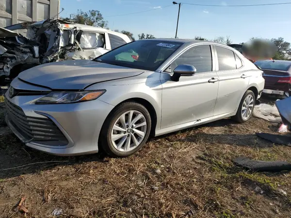 4T1R11AK8RU242966 2024 TOYOTA CAMRY - Image 1
