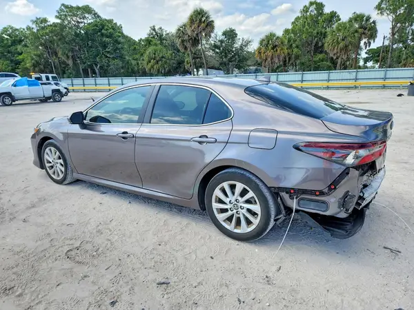 4T1R11AK8RU252543 2024 TOYOTA CAMRY - Image 2