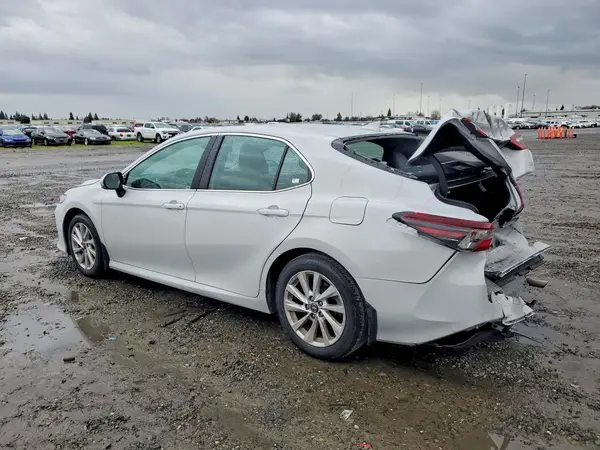 4T1R11AK8RU256768 2024 TOYOTA CAMRY - Image 2