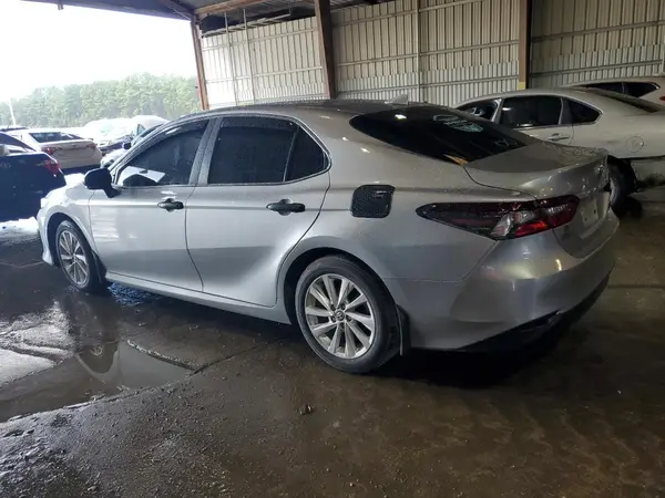 4T1R11AK8RU869148 2024 TOYOTA CAMRY - Image 2