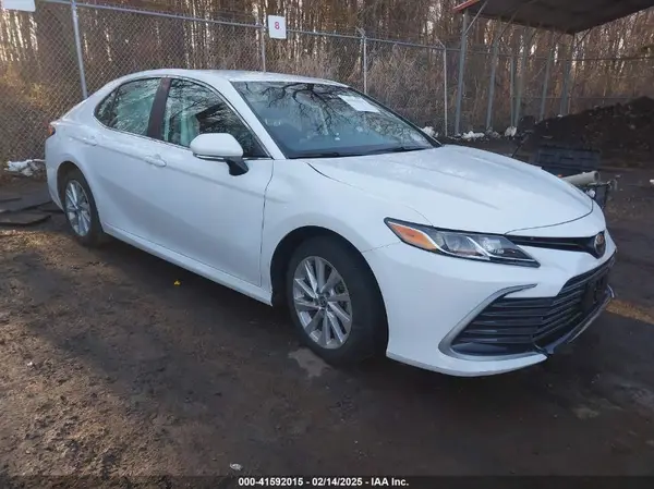 4T1R11AK8RU873247 2024 TOYOTA CAMRY - Image 1