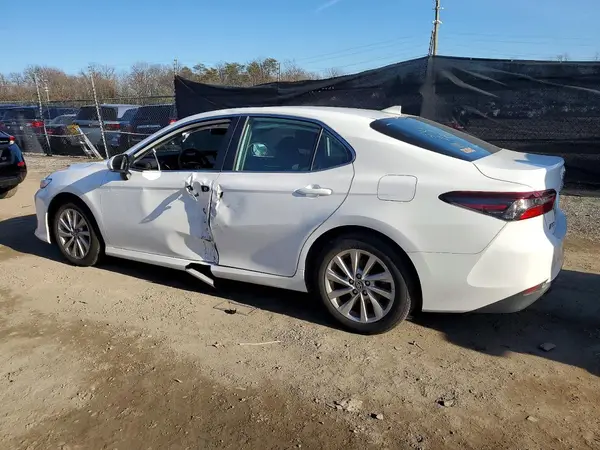 4T1R11AK8RU881476 2024 TOYOTA CAMRY - Image 2