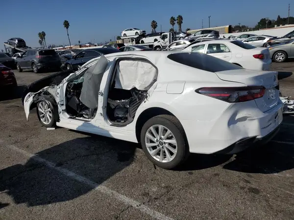 4T1R11AK8RU883051 2024 TOYOTA CAMRY - Image 2