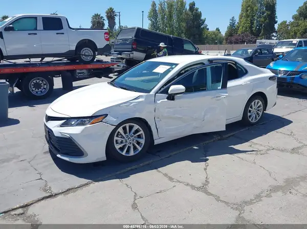 4T1R11AK8RU886970 2024 TOYOTA CAMRY - Image 2