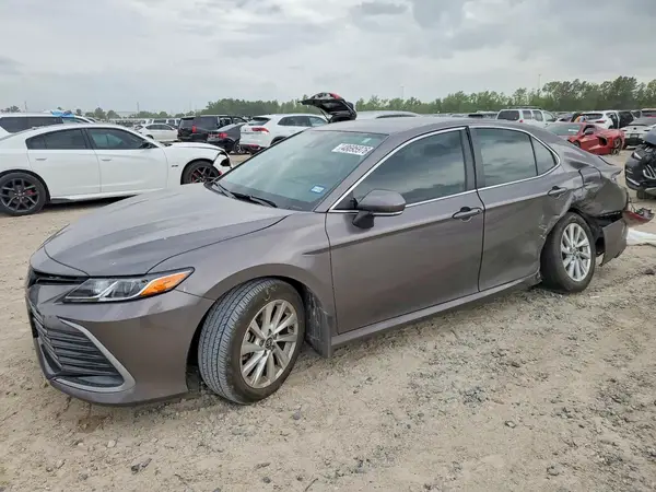 4T1R11AK8RU888542 2024 TOYOTA CAMRY - Image 1