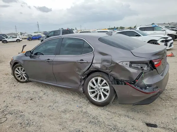 4T1R11AK8RU888542 2024 TOYOTA CAMRY - Image 2
