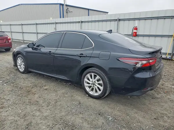 4T1R11AK9MU480138 2021 TOYOTA CAMRY - Image 2