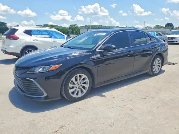 4T1R11AK9MU611276 2021 TOYOTA CAMRY - Image 1