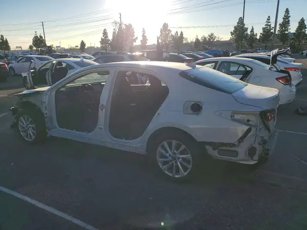 4T1R11AK9NU021449 2022 TOYOTA CAMRY - Image 2