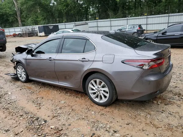 4T1R11AK9NU055505 2022 TOYOTA CAMRY - Image 2