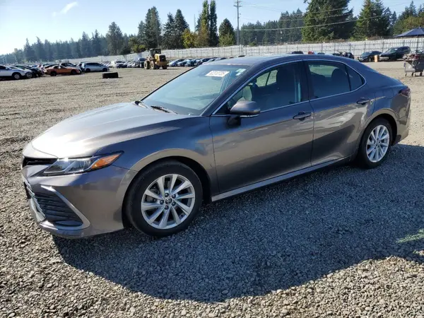 4T1R11AK9NU075608 2022 TOYOTA CAMRY - Image 1