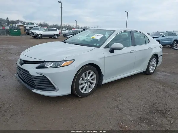 4T1R11AK9RU222788 2024 TOYOTA CAMRY - Image 2