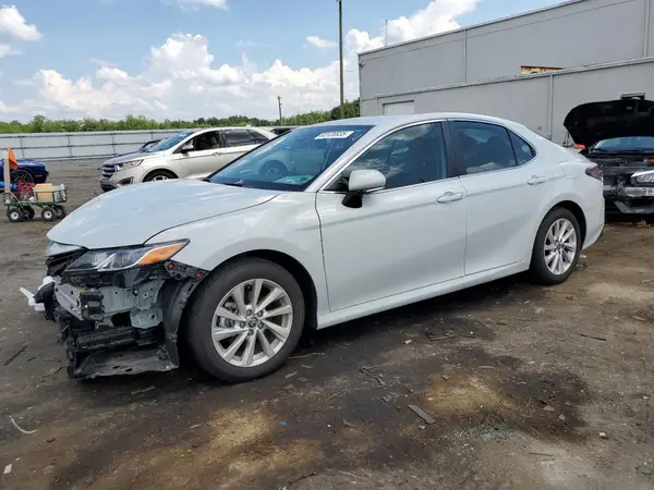 4T1R11AK9RU223889 2024 TOYOTA CAMRY - Image 1