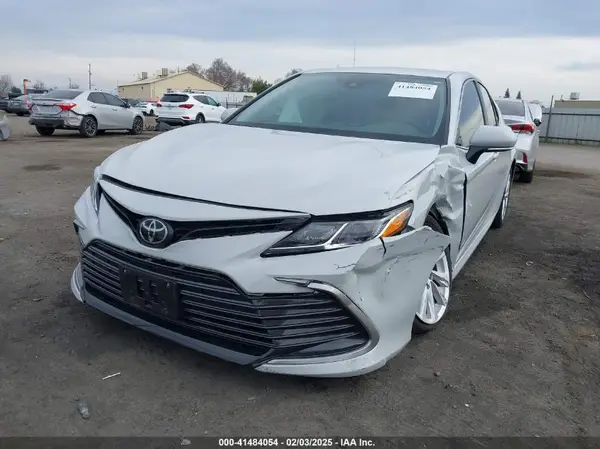 4T1R11AK9RU256245 2024 TOYOTA CAMRY - Image 2