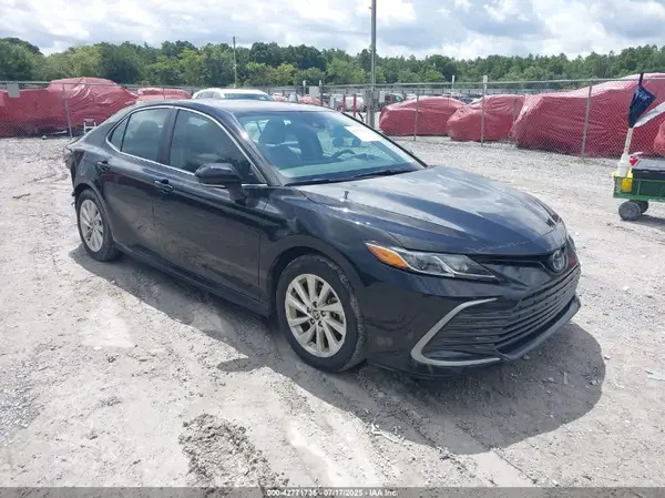 4T1R11AK9RU860426 2024 TOYOTA CAMRY - Image 1